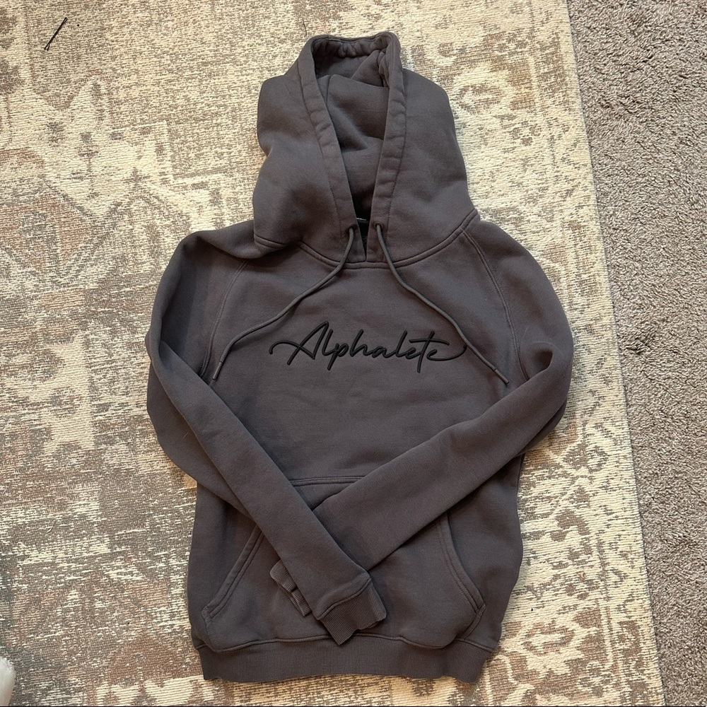 Alphalete hoodie